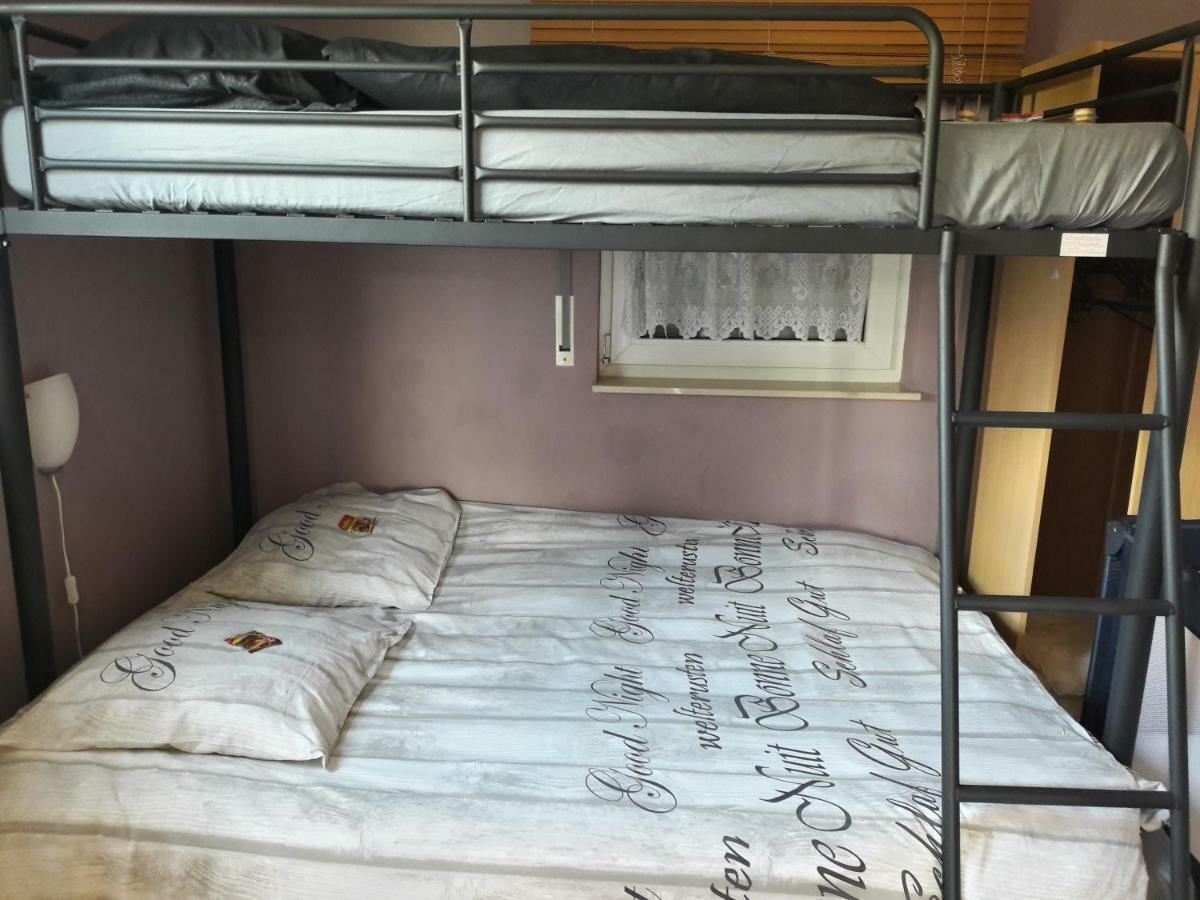 Vakantiestudio Ciney Chapois 外观 照片